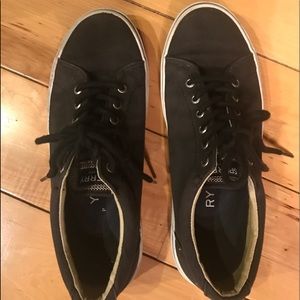 Men's Sperry shoes size 9 1/2. Great condition !!!